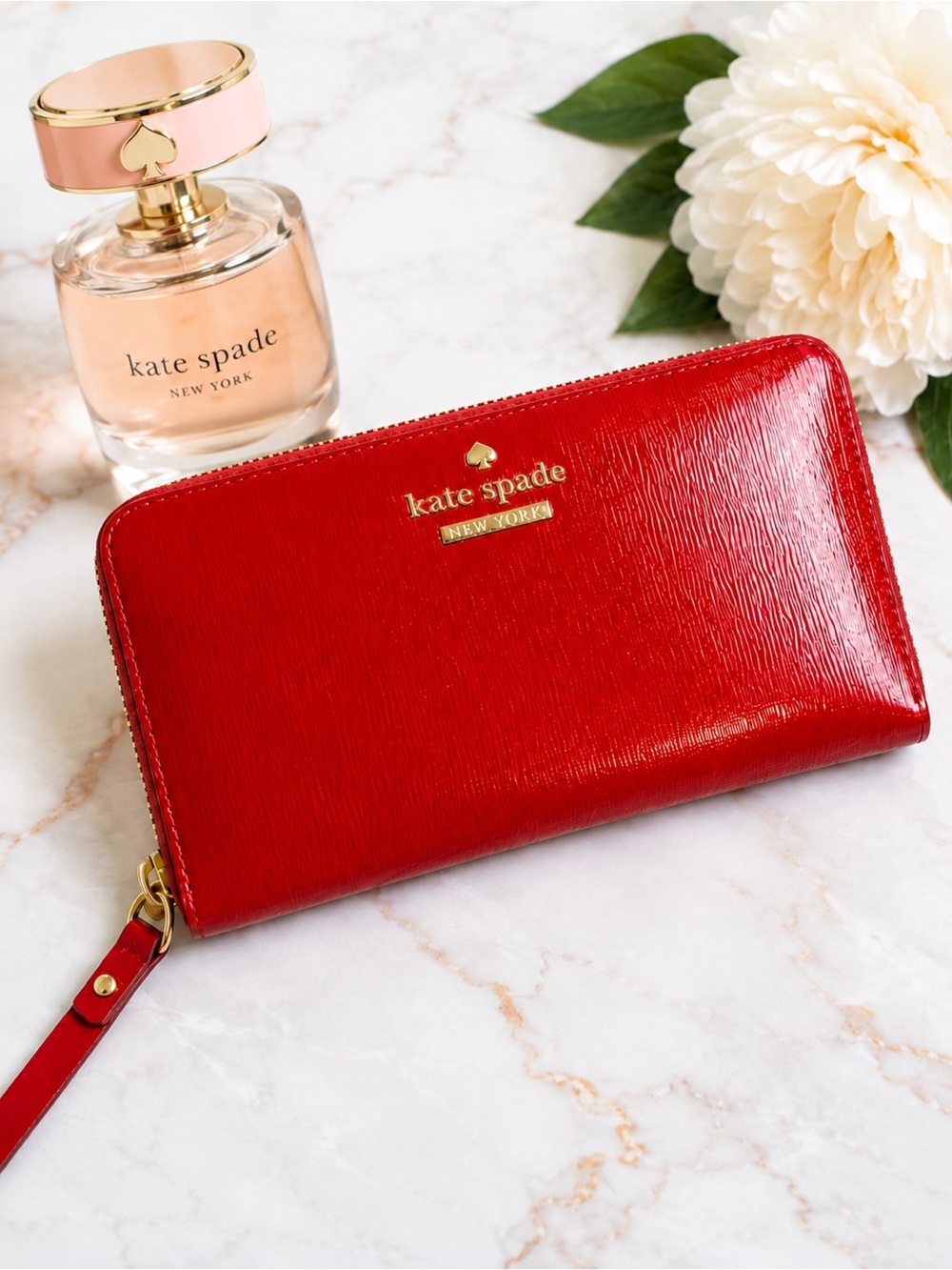 Kate Spade Red Cedar Leather Street Lacey Zip Around Wallet Gold Tone Hardware